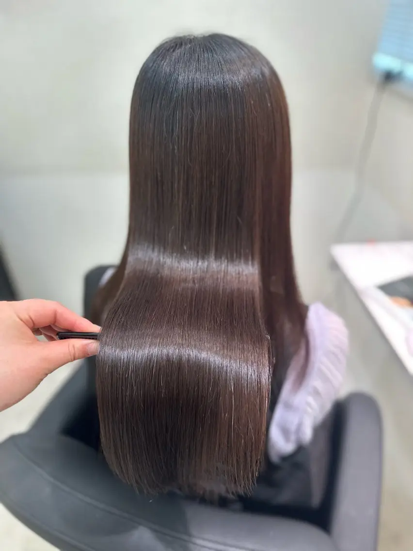セミロング カット ヘアカラー 縮毛矯正 トリートメント レイヤー透明感カラー / MAIKA🤎のヘアスタイル