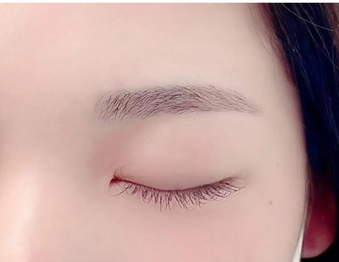 眉ワックスの写真