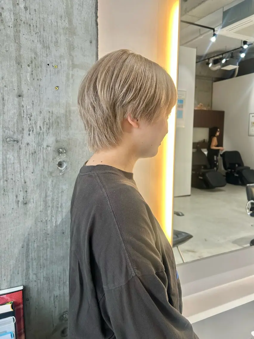 ショート カラー カット ヘアカラー 鈴木 よつはのヘアスタイル