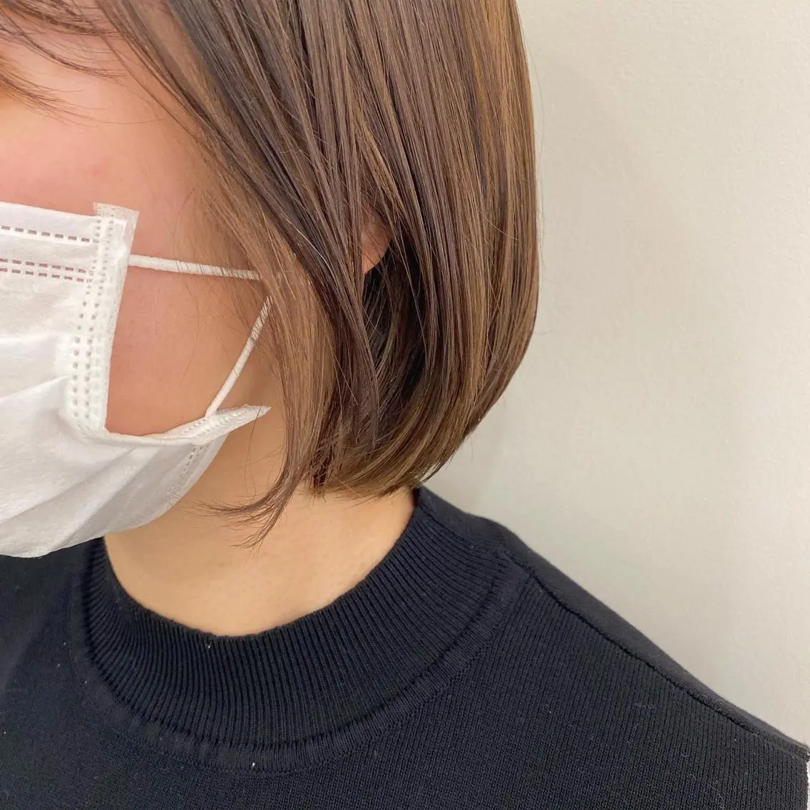 ショート カラー ベージュカラー インナーカラー ボブ レイヤーカット/ ハイライト　千咲季のヘアスタイル
