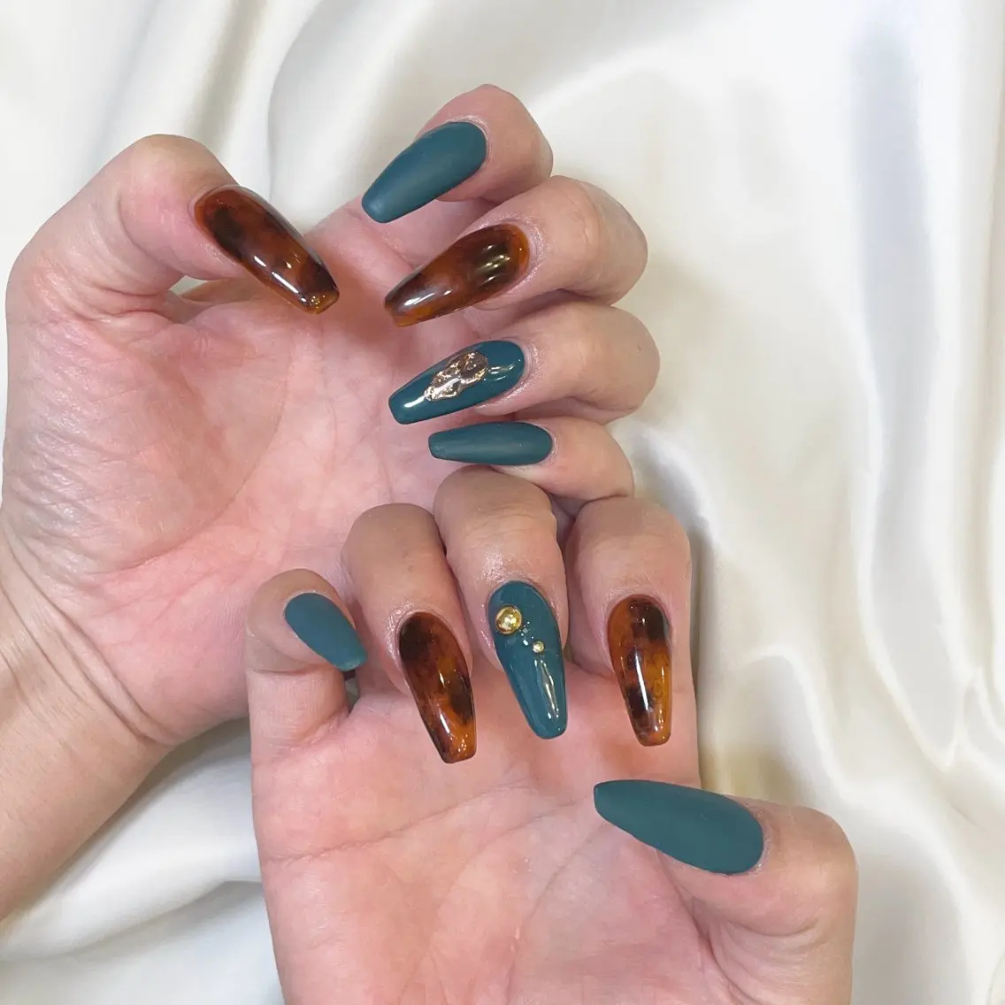 ネイル べっ甲ネイル マットネイル ハンドネイル ui nailのネイルデザイン
