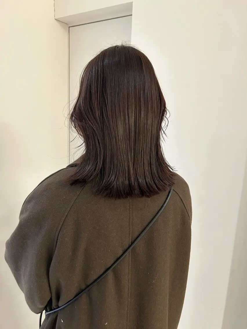 ミディアム カラー ブラウンカラー ボブ 、 、のヘアスタイル