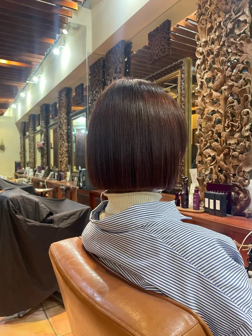 ショート 切りっぱなしボブ ボブ カット ヘアカラー トリートメント 白鳥 悠斗のヘアスタイル