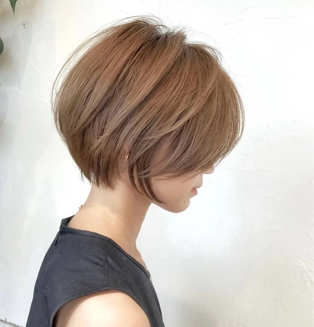 ショート 稲毛田 楓のヘアスタイル
