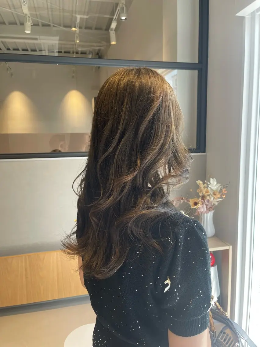 ロング カラー 城間 晴人のヘアスタイル