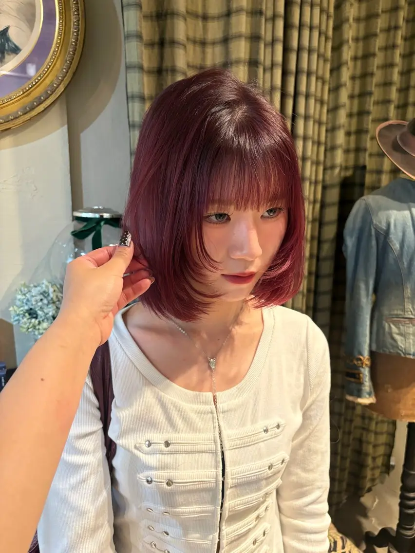 ミディアム カラー カット ヘアカラー トリートメント レイヤー/ブリーチ /アイ/YUIのヘアスタイル