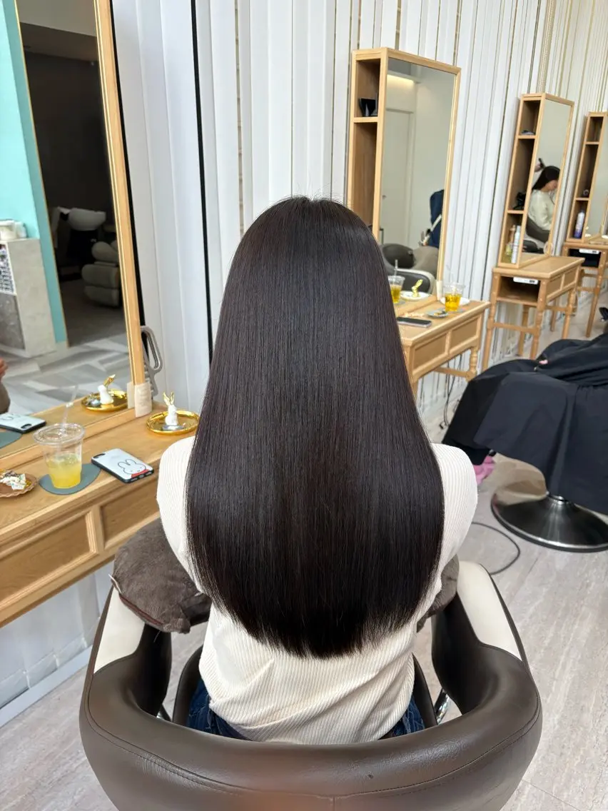 ロング カラー ヘアカラー トリートメント sakura / Ro ⟡.·のヘアスタイル