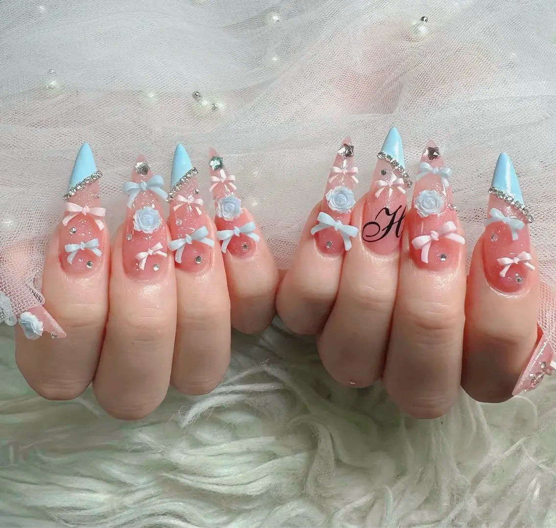 ネイル フットネイル フレンチネイル グラデーション 韓国ネイル ロングネイル ハンドネイル Hani Nail Salonのネイルデザイン