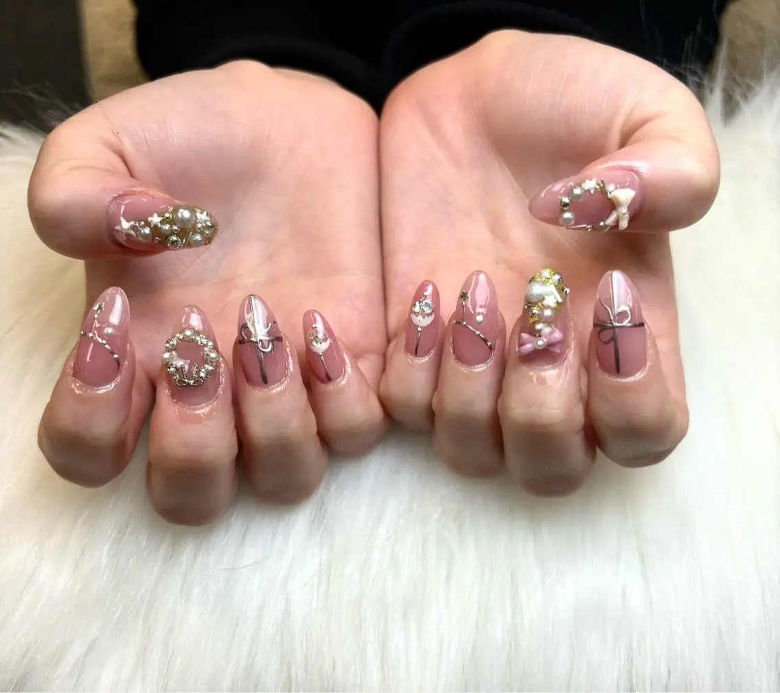ネイル グラデーション キラキラネイル ワンカラーネイル 冬ネイル Jenn Nail Salonのネイルデザイン