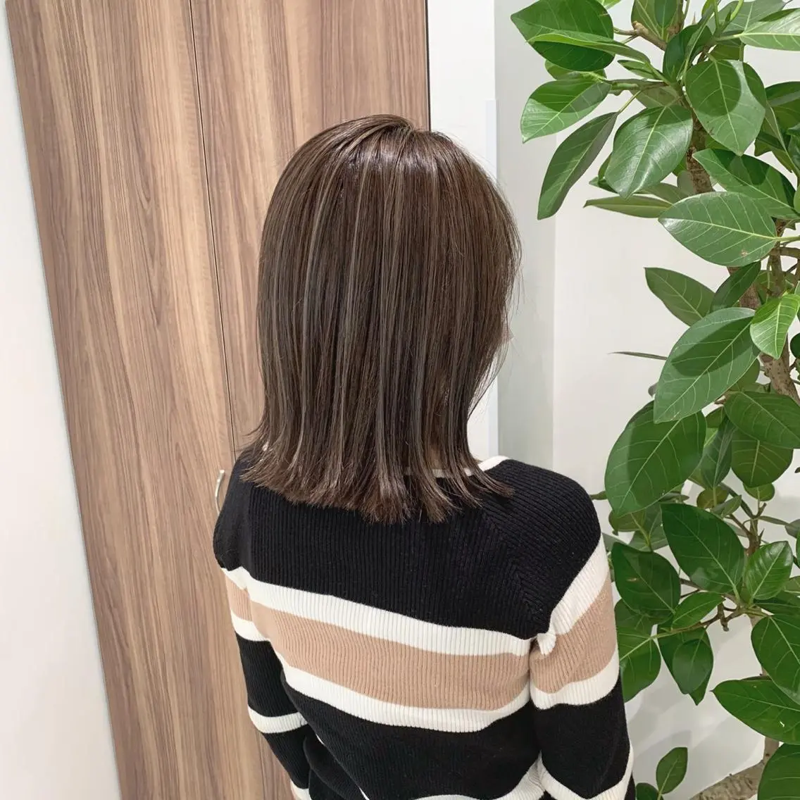 ミディアム カット ヘアカラー レイヤー🍒ウルフ 🤎店長anju🪽のヘアスタイル