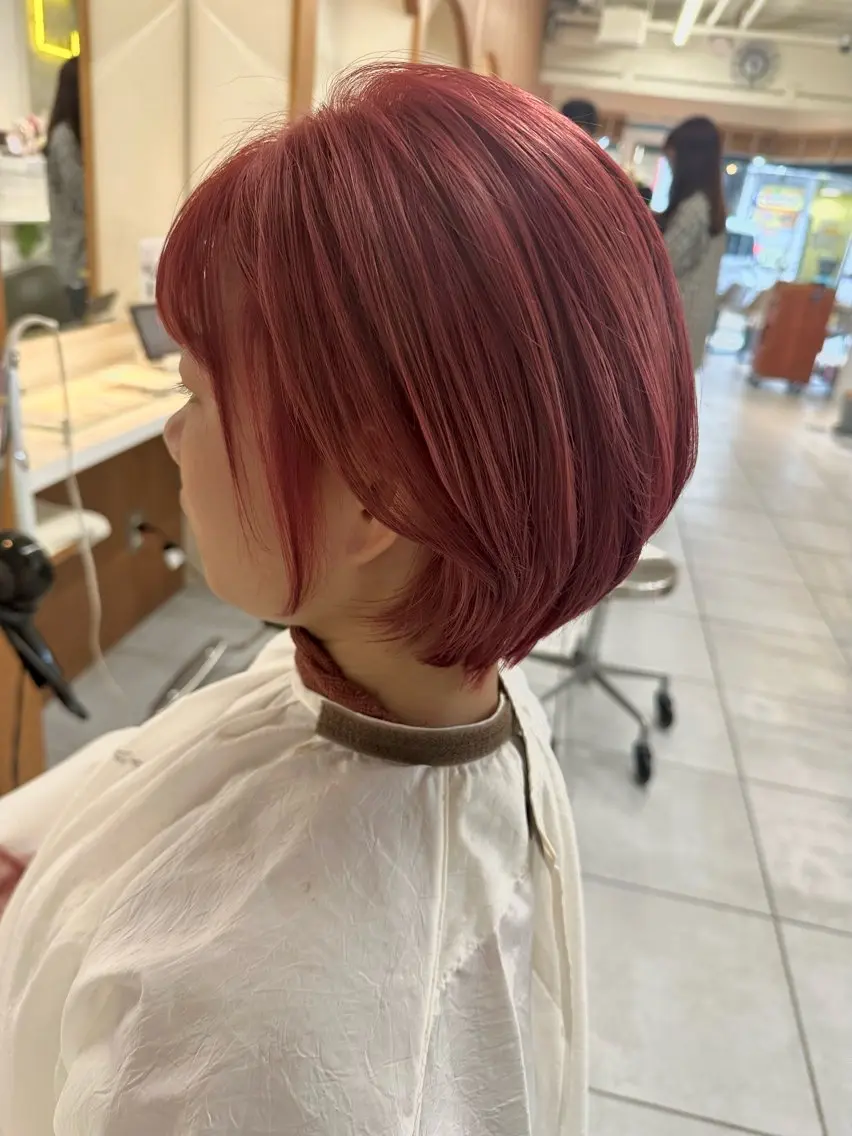 ショート カラー ボブ ショートヘア fukuyasu rikaのネイルデザイン