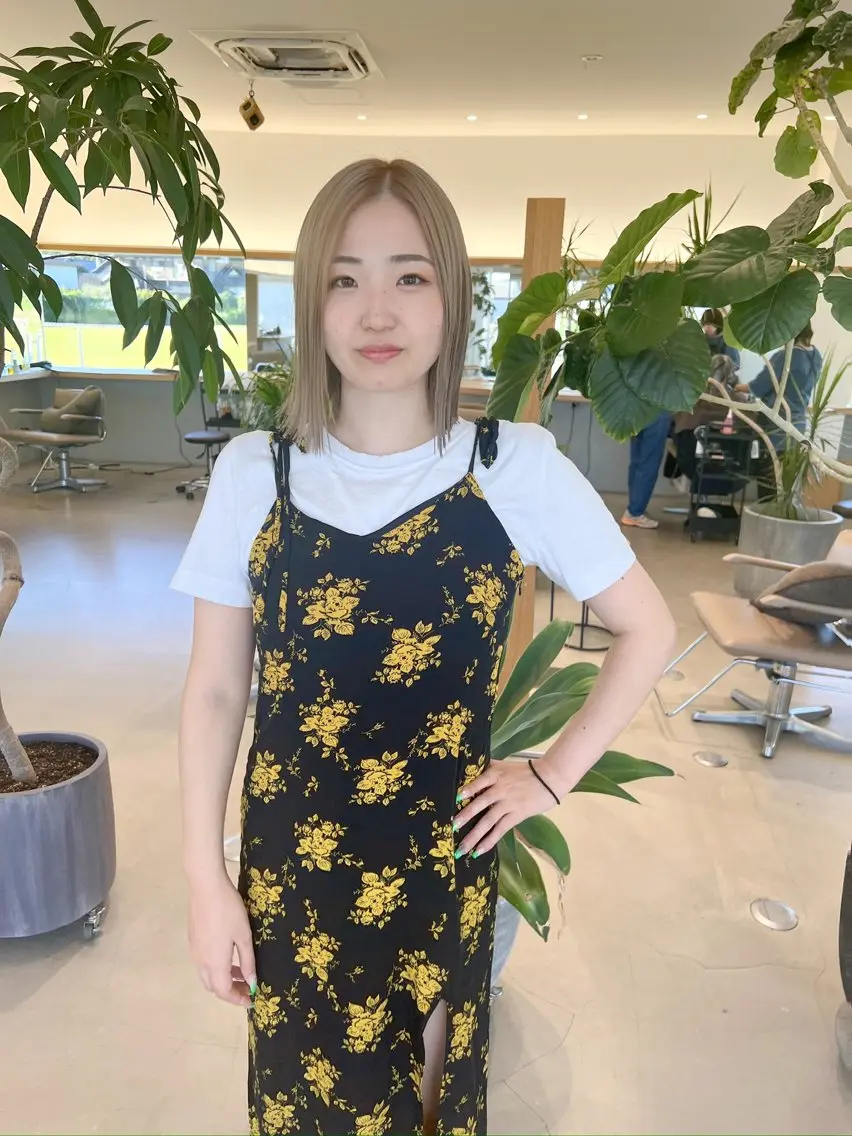 ミディアム カラー ブロンド カット ヘアカラー トリートメント つくばUtooe's 副店長　寺沢颯のヘアスタイル