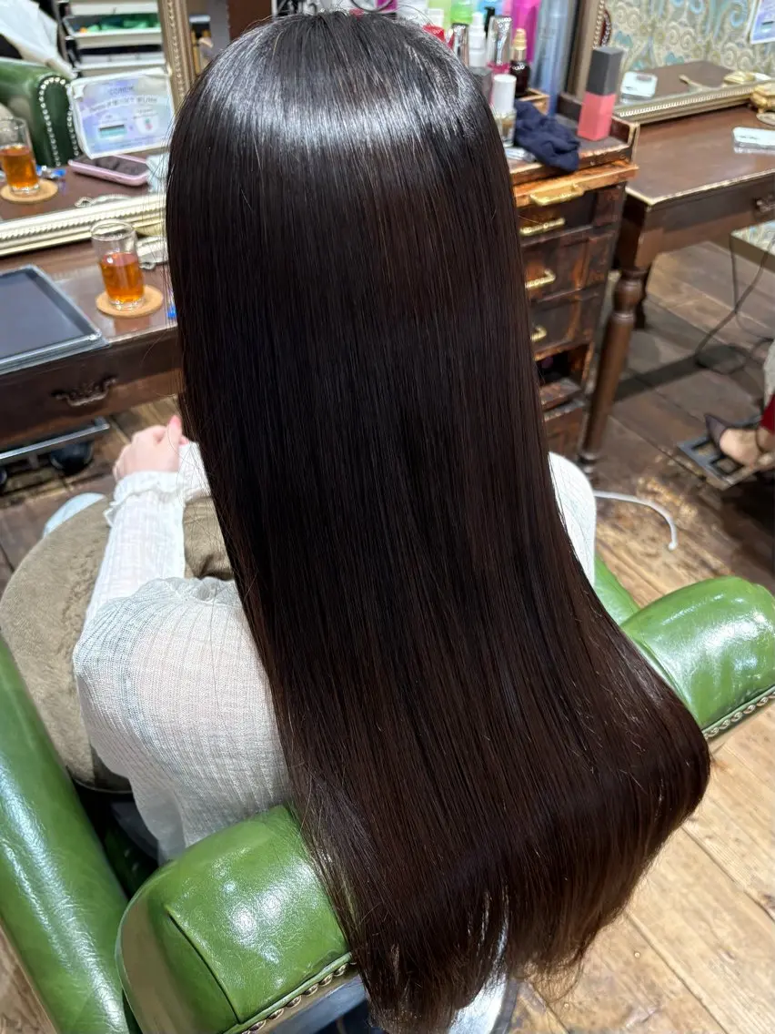 ロング パーマ ロング 酸性ストレート ストレートパーマ カット 縮毛矯正 トリートメント なぎさ 🎀 / 透明感カラー/心斎橋のヘアスタイル