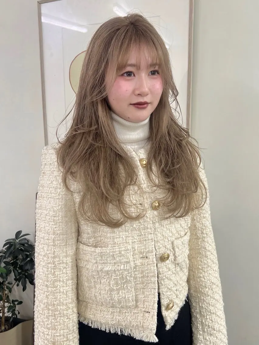 ロング カラー カット ヘアカラー トリートメント 小林 美咲のヘアスタイル