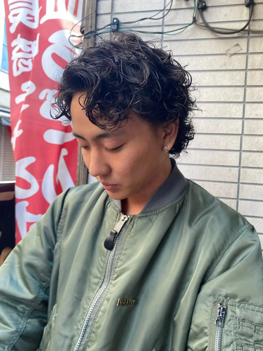 ショート パーマ メンズ カット パーマ メンズ得意です💥 ハユカといいます❗️のヘアスタイル