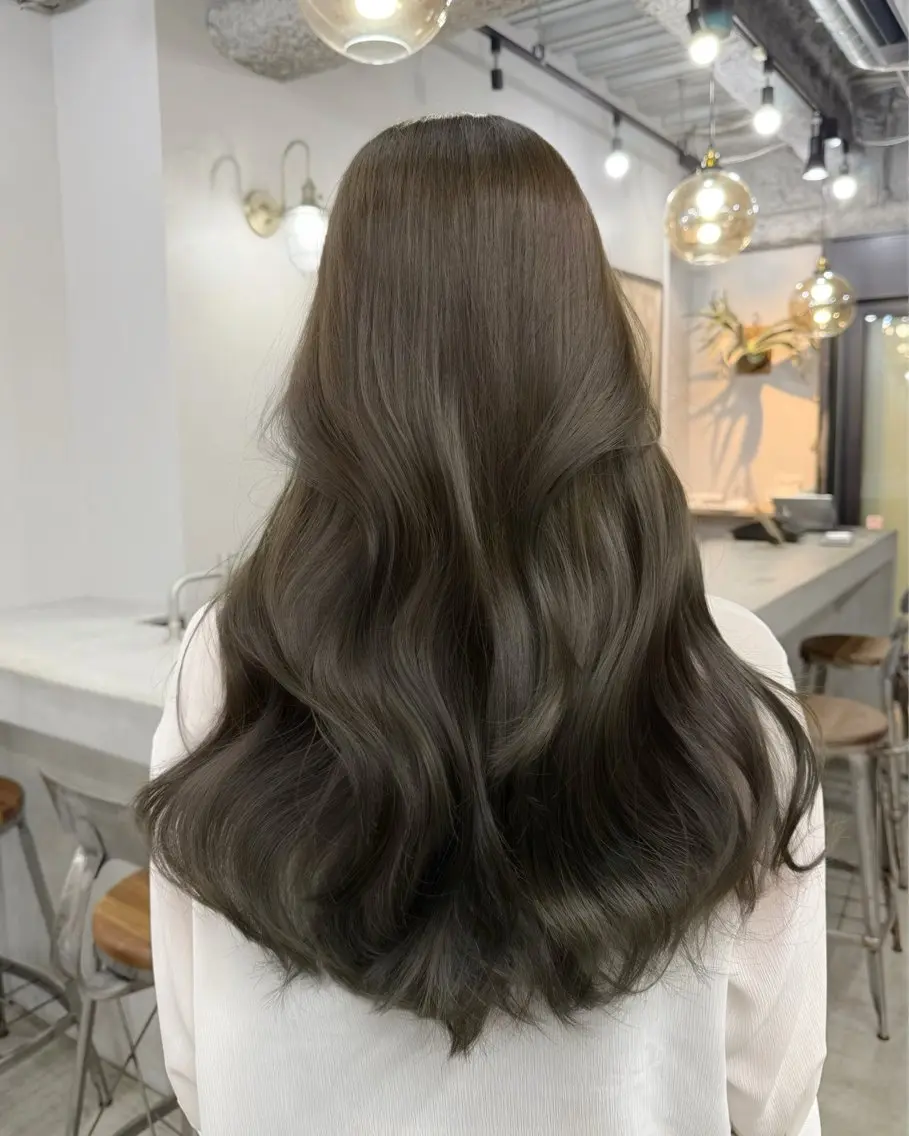 ロング カラー ベージュカラー 透明感カラー グレージュ オリーブベージュ オリーブグレージュ カット ヘアカラー トリートメント 韓国ヘア🫧 KAZUTOのヘアスタイル