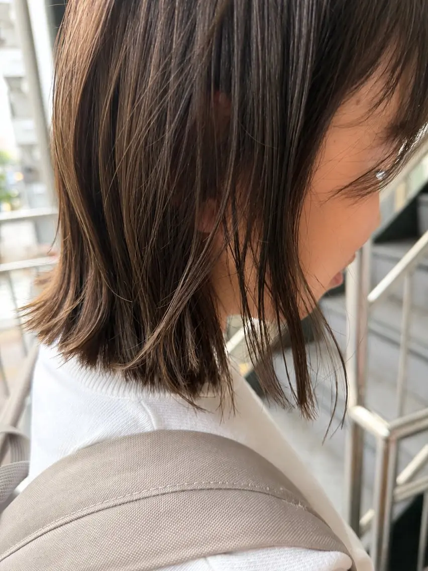 ミディアム 堀岡 さやかのヘアスタイル