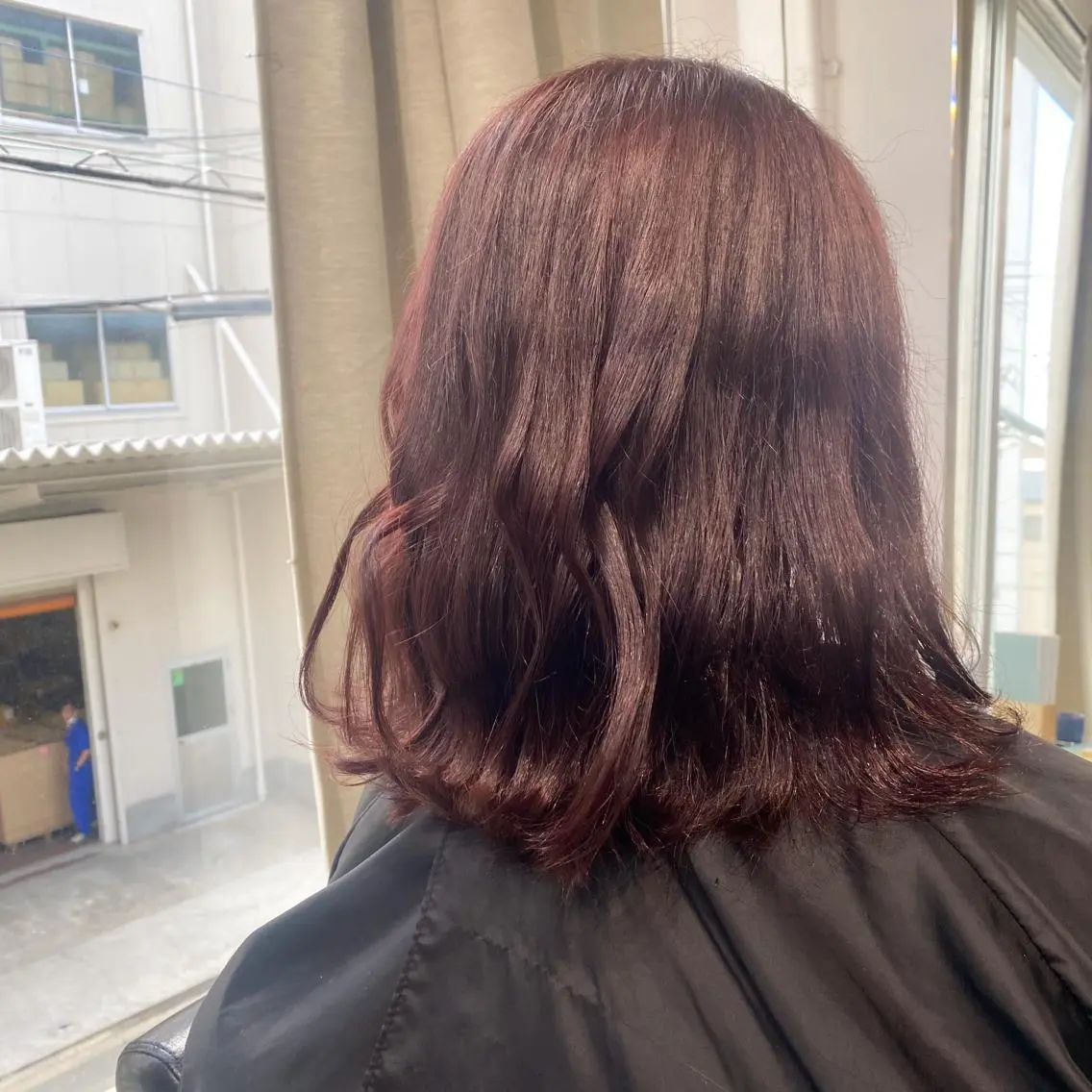ミディアム カラー ブリーチ ブリーチなしカラー ピンクカラー バイオレットカラー 1日空き◎艶髪 misatoのヘアスタイル