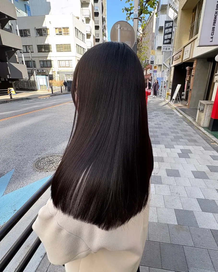 ロング カラー mai @ma_____iiのヘアスタイル