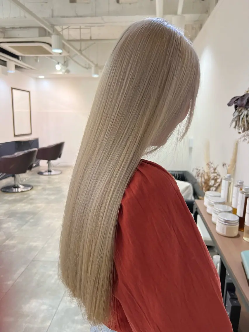 ⭕️1日2名限定⭕️カット+ケアブリーチダブルカラー+艶TRの写真