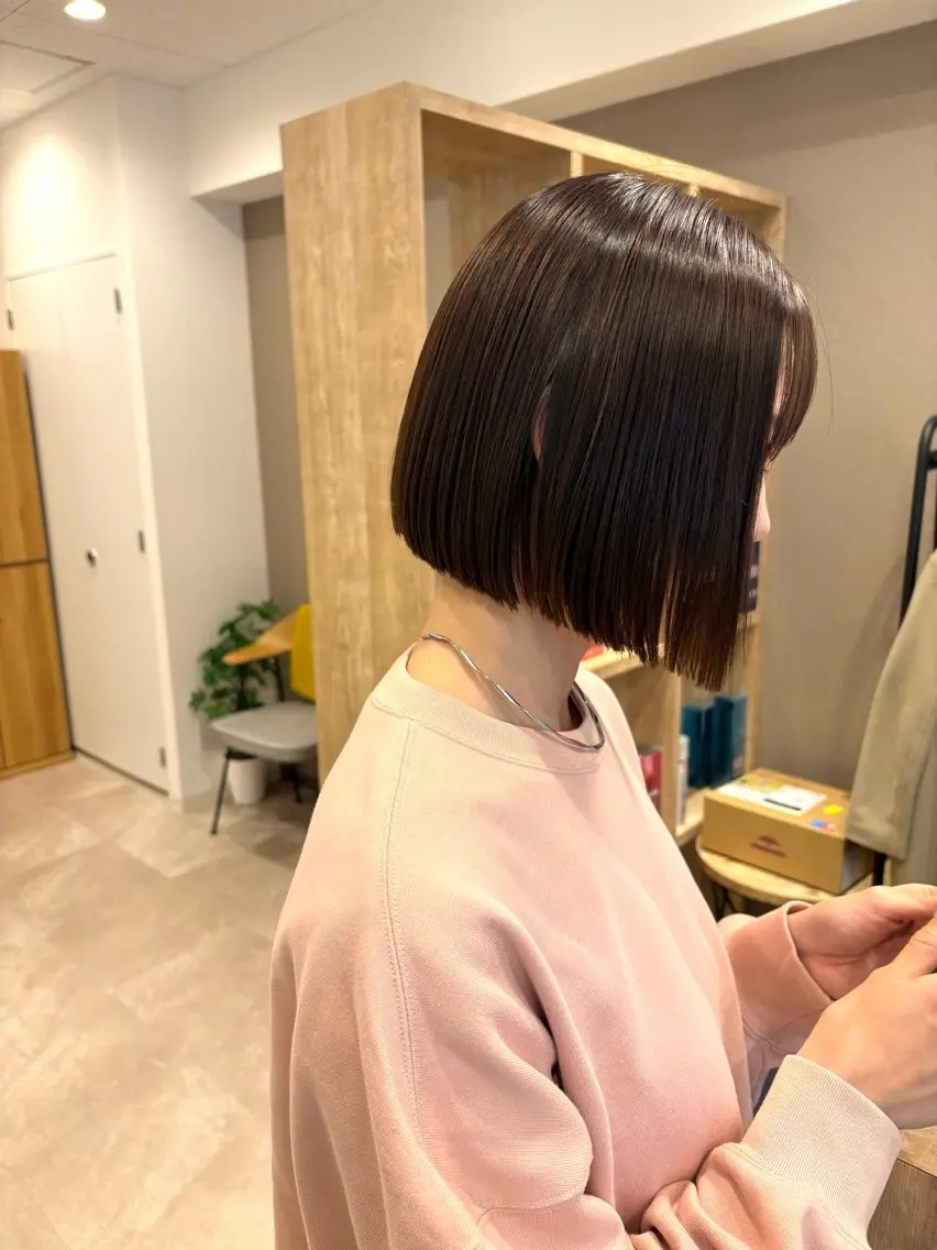ミディアム ボブ カット ヘアカラー 暖色ボブ 🍊rikakoのヘアスタイル
