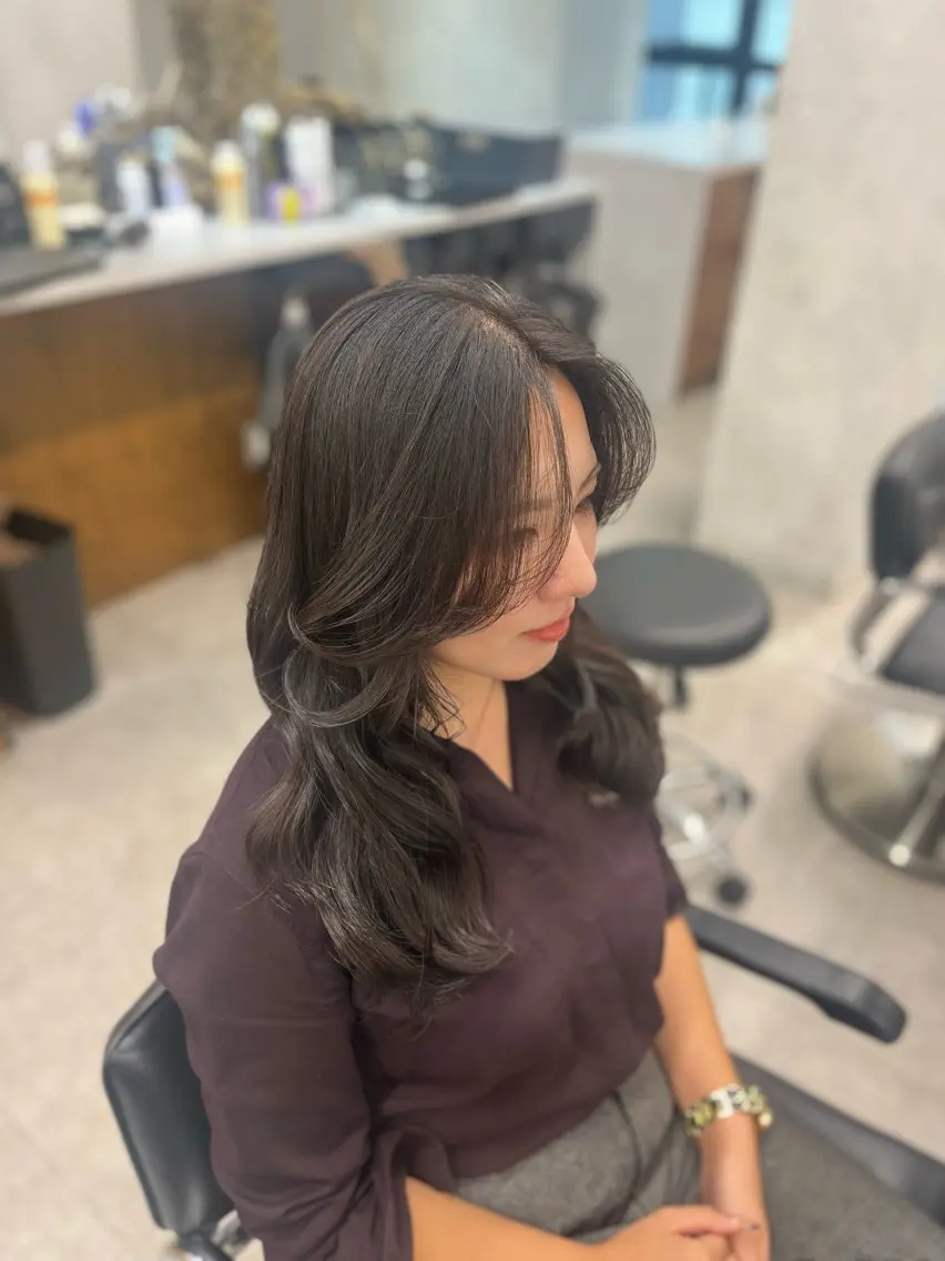 ロング レイヤーカット カット ヘアカラー トリートメント 大宮レイヤーカット× 透明感カラー rioのヘアスタイル