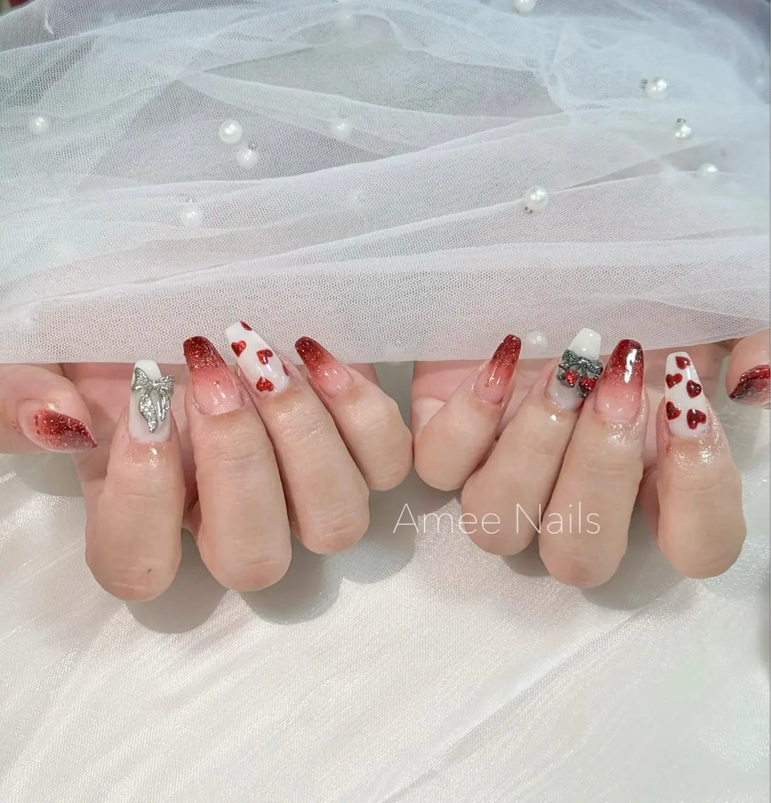ネイル オーロラネイル クリアネイル フラッシュネイル ジェルネイル グラデーション Amee Nail Salonのネイルデザイン