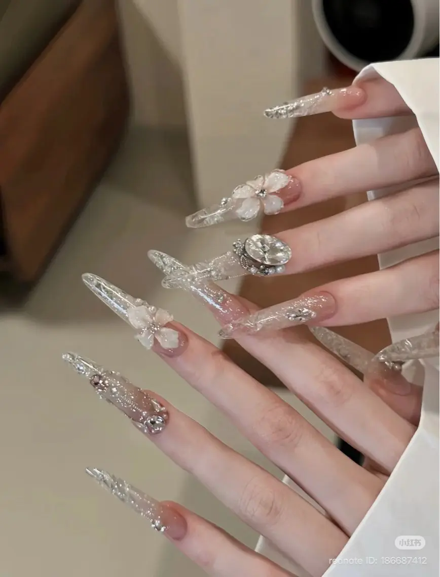 ネイル ジェルネイル 韓国ネイル 持ち込み シンプルネイル ワンホンネイル ハンドネイル 🎀Aura. Yurachanのネイルデザイン