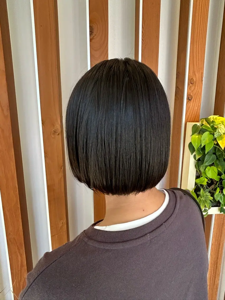 ミディアム 柳内 まゆのヘアスタイル
