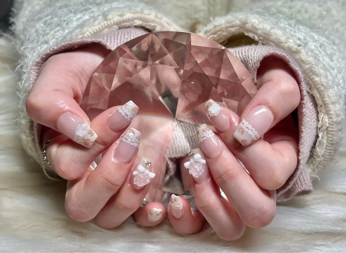 ネイル 長さ出し フラッシュネイル フラッシュマグ フレンチネイル ジェルネイル ハンドネイル Nail&eye Belire 新宿のネイルデザイン