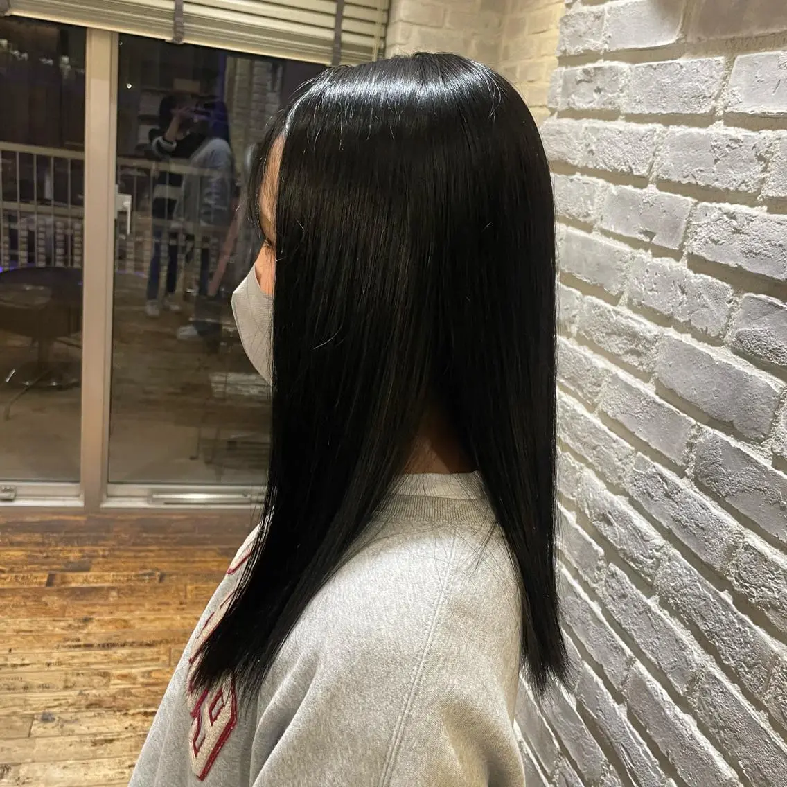セミロング 透けカラー.艶髪. 梅田♡midoのヘアスタイル