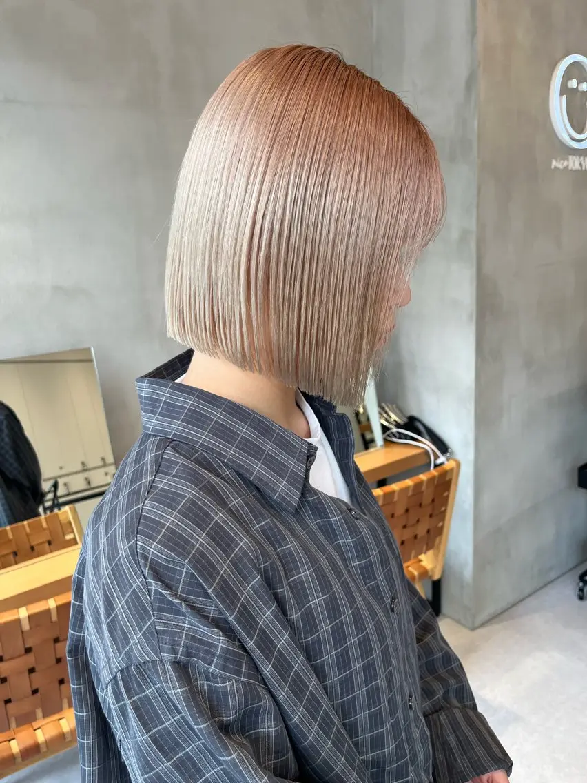 ミディアム カラー カット ヘアカラー トリートメント 縮毛矯正ボブ&顔まわ レイヤー♡TOMOEのヘアスタイル