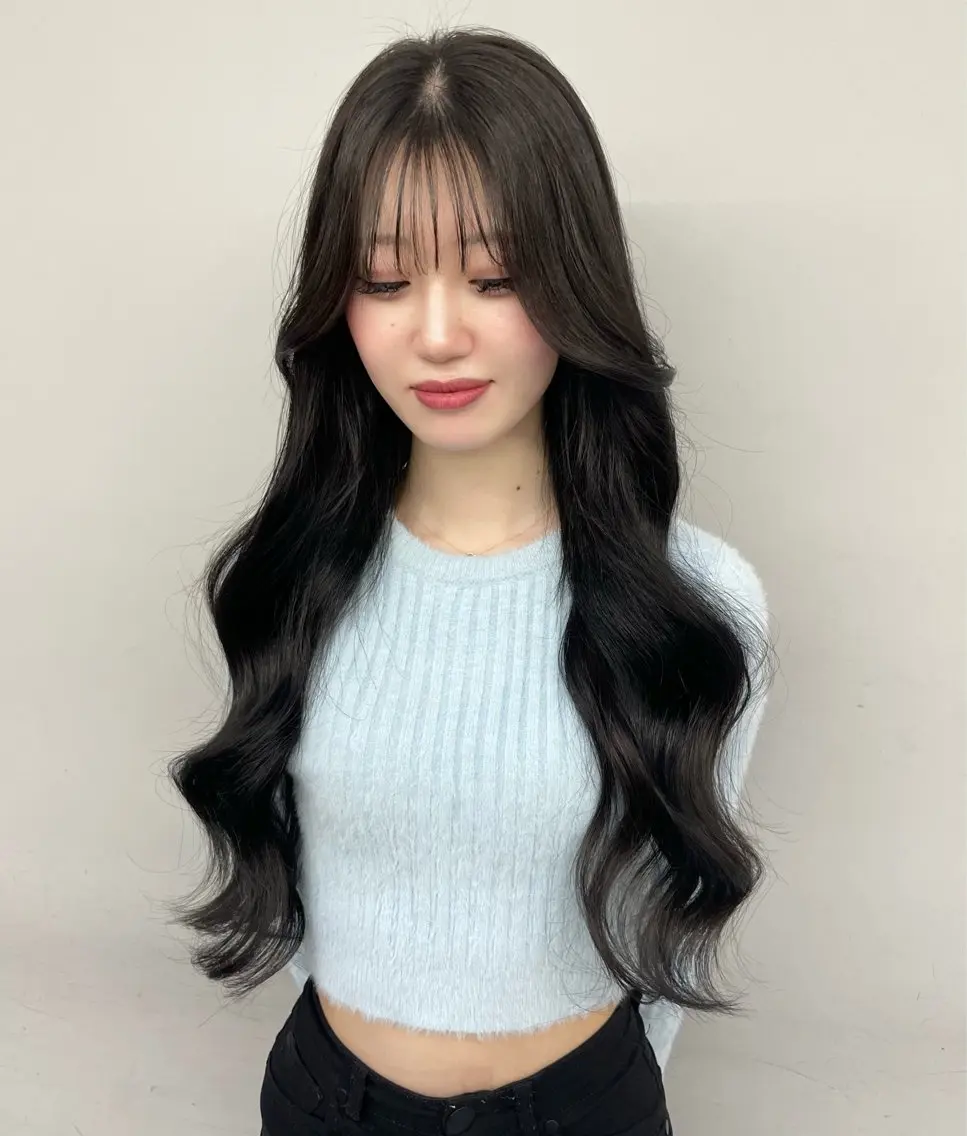 ロング ヘアカラー 艶カラー♡クール トレンドヘア♡アユミのヘアスタイル