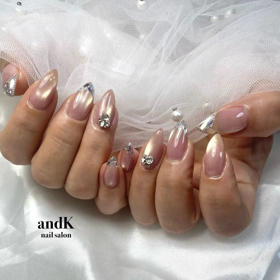 ネイル フレンチネイル ガラスフレンチ 持ち込み andK nail salonのネイルデザイン