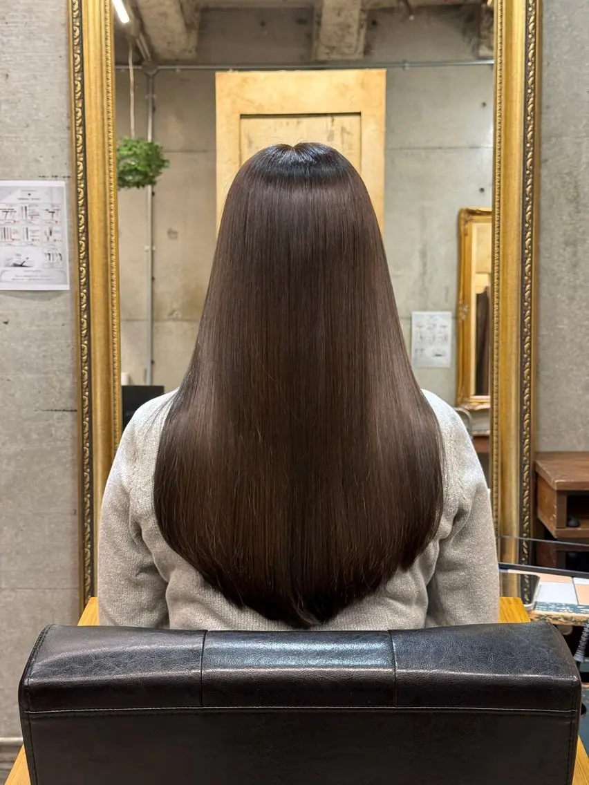 カット+縮毛矯正+ケアトリートメントの写真