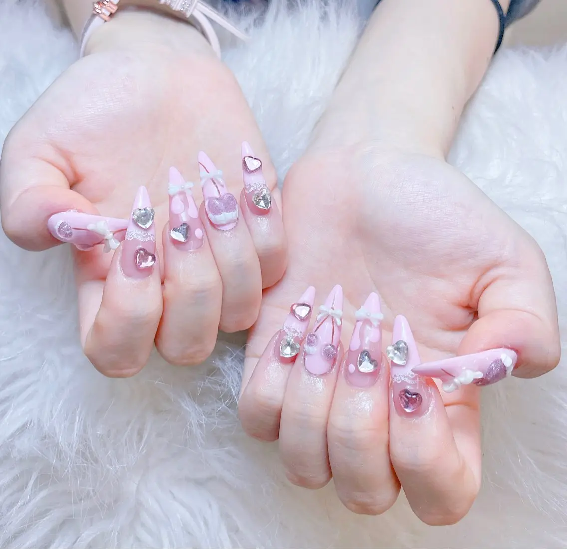 ネイル アートネイル 長さ出し ガーリー 韓国ネイル 持ち込み Rin Nail 新大久保店のネイルデザイン