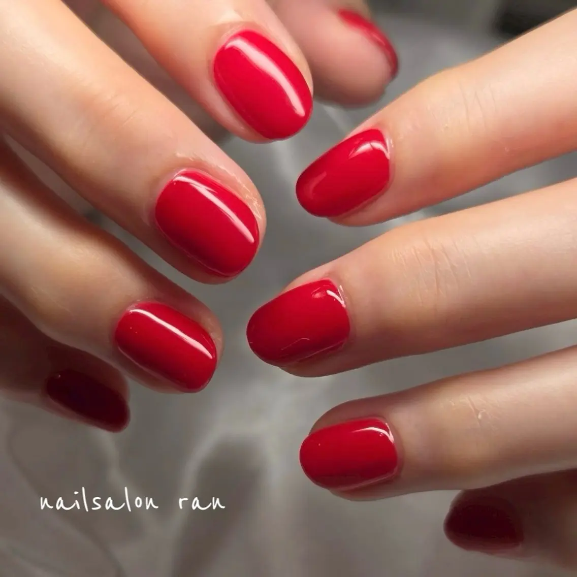 ネイル ワンカラーネイル 赤色 ハンドネイル nailsalon ranのネイルデザイン
