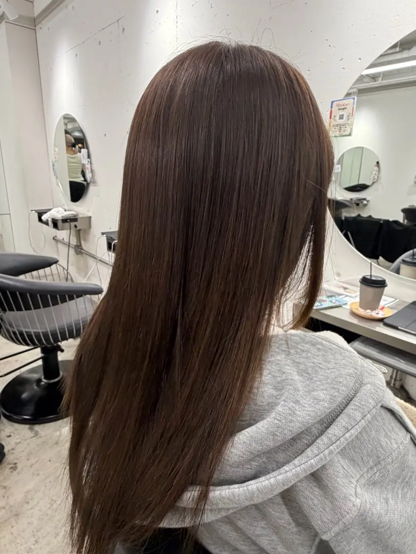 ロング カラー 今村 心音のヘアスタイル
