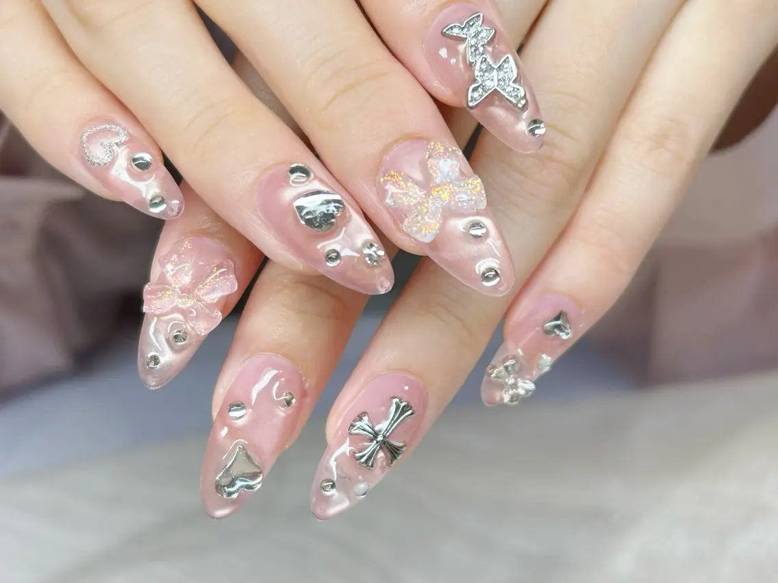 ネイル アートネイル チークネイル 成人式 入学式 長さ出し Lino Nailのネイルデザイン