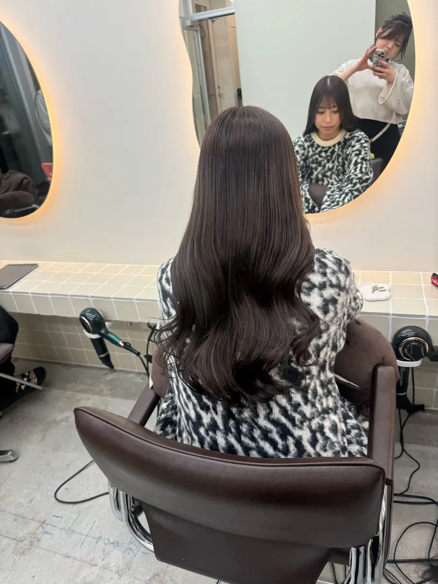ロング カラー アディクシーカラー 透明感カラー 新宿 似合わせカラー HINAのヘアスタイル