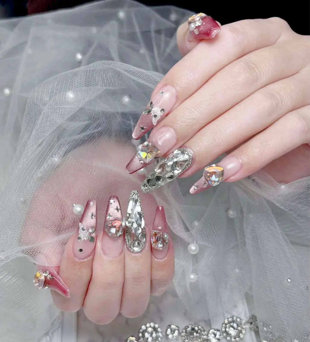 ネイル アートネイル フレンチネイル ジェルネイル グラデーション ニュアンスネイル ハンドネイル ハンドケア Nova Nailのネイルデザイン