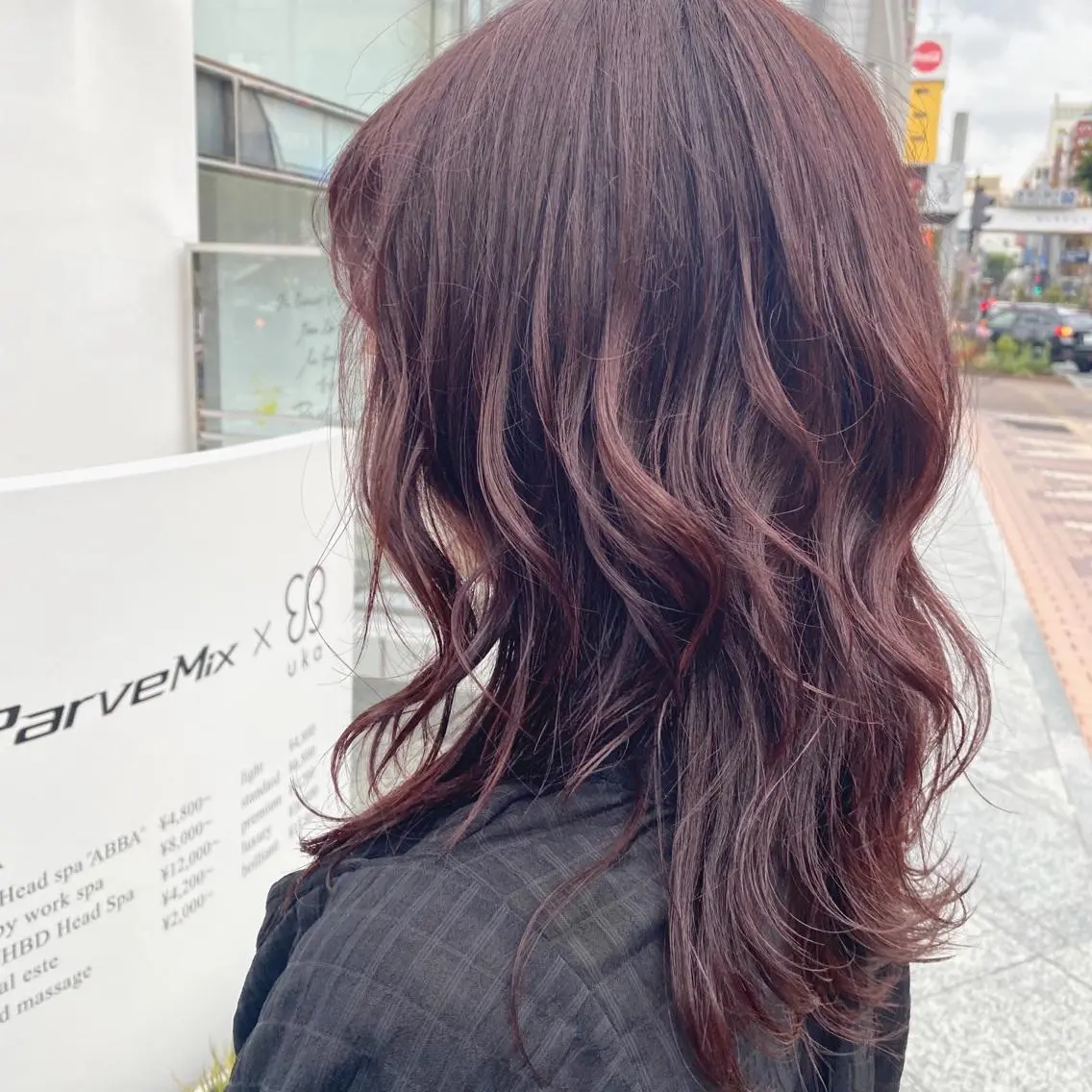 カラー ブラウンカラー ローズカラー ローズブラウン Okamura Chisatoのヘアスタイル