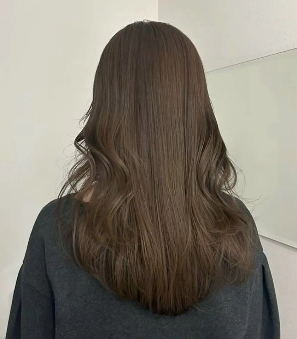 ロング カラー ヘアカラー トリートメント ヘアセット グレージュ/ベージュ /経堂/sana🌱のヘアスタイル