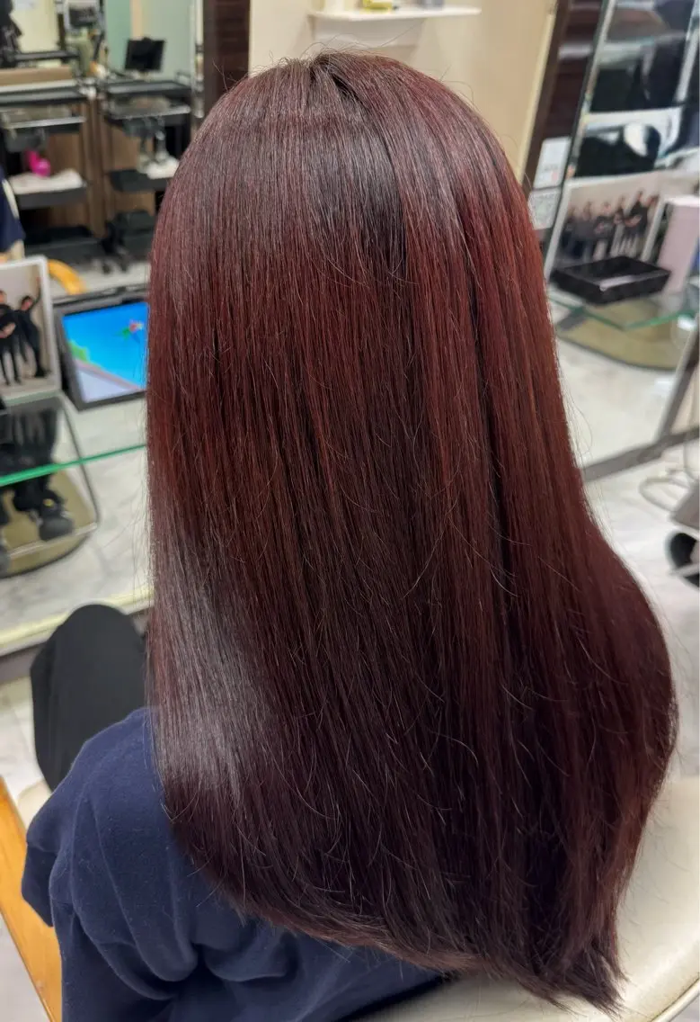 ロング カラー レッドカラー ヘアカラー 渡部 子龍のヘアスタイル
