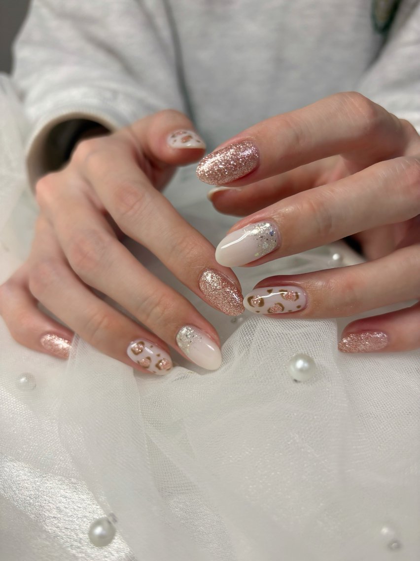 ネイル アニマル柄 ラメ(グリッター) ピンク シンプルネイル ハンドネイル tytto nail ❤︎eriのネイルデザイン