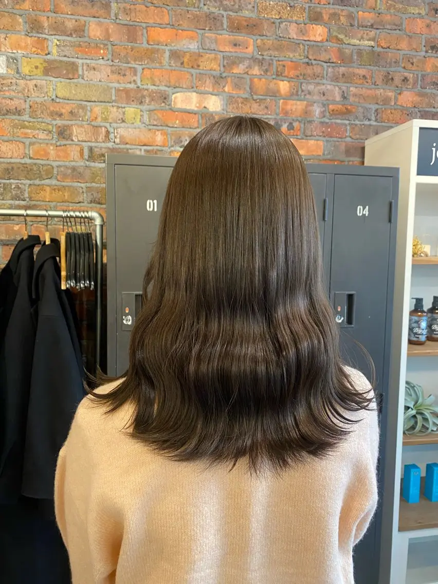 ミディアム カラー グレージュ ヘアカラー the BRIDGE 加藤みのりのヘアスタイル