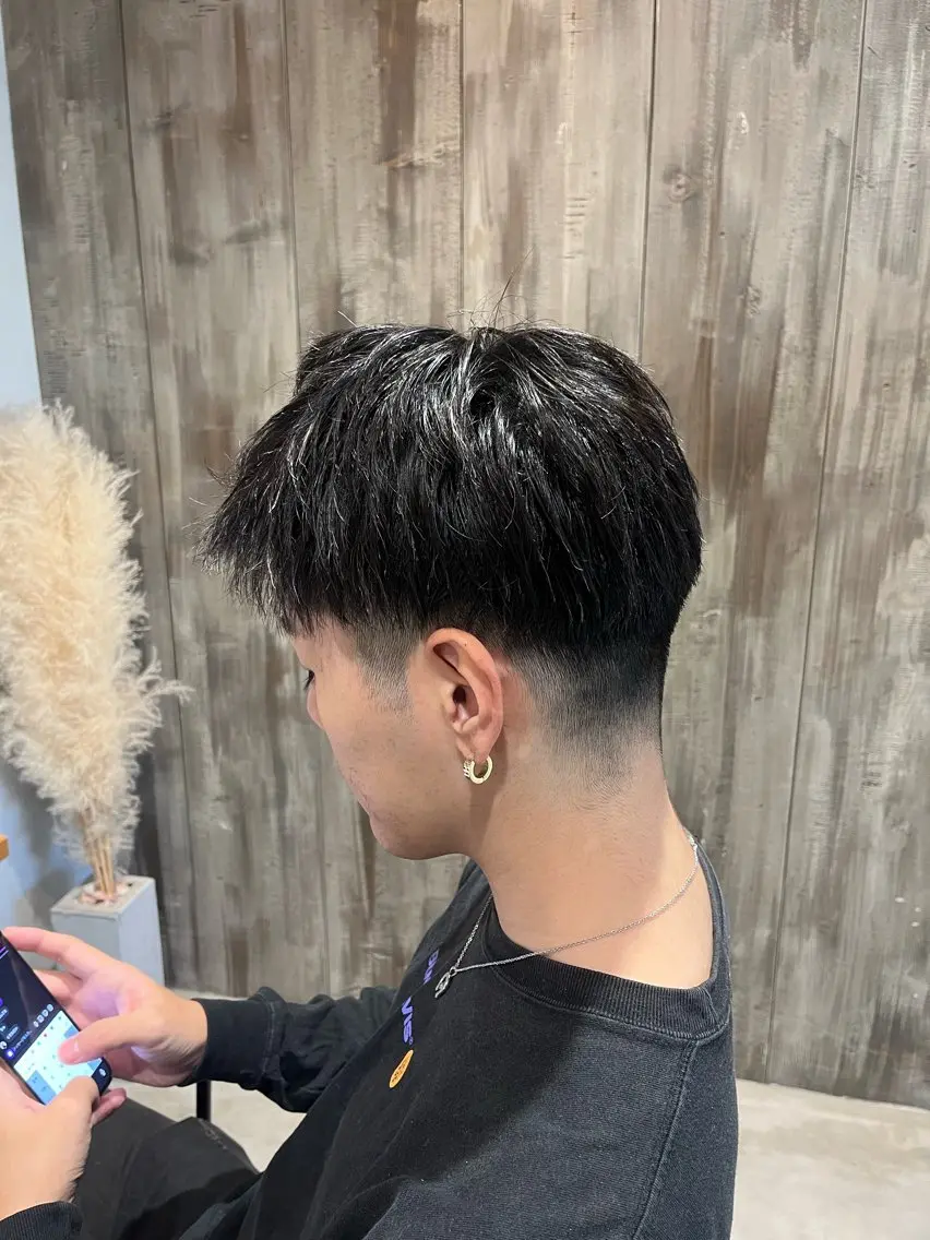 メンズ フェードカット 刈り上げ Hina/ lolonoisのヘアスタイル