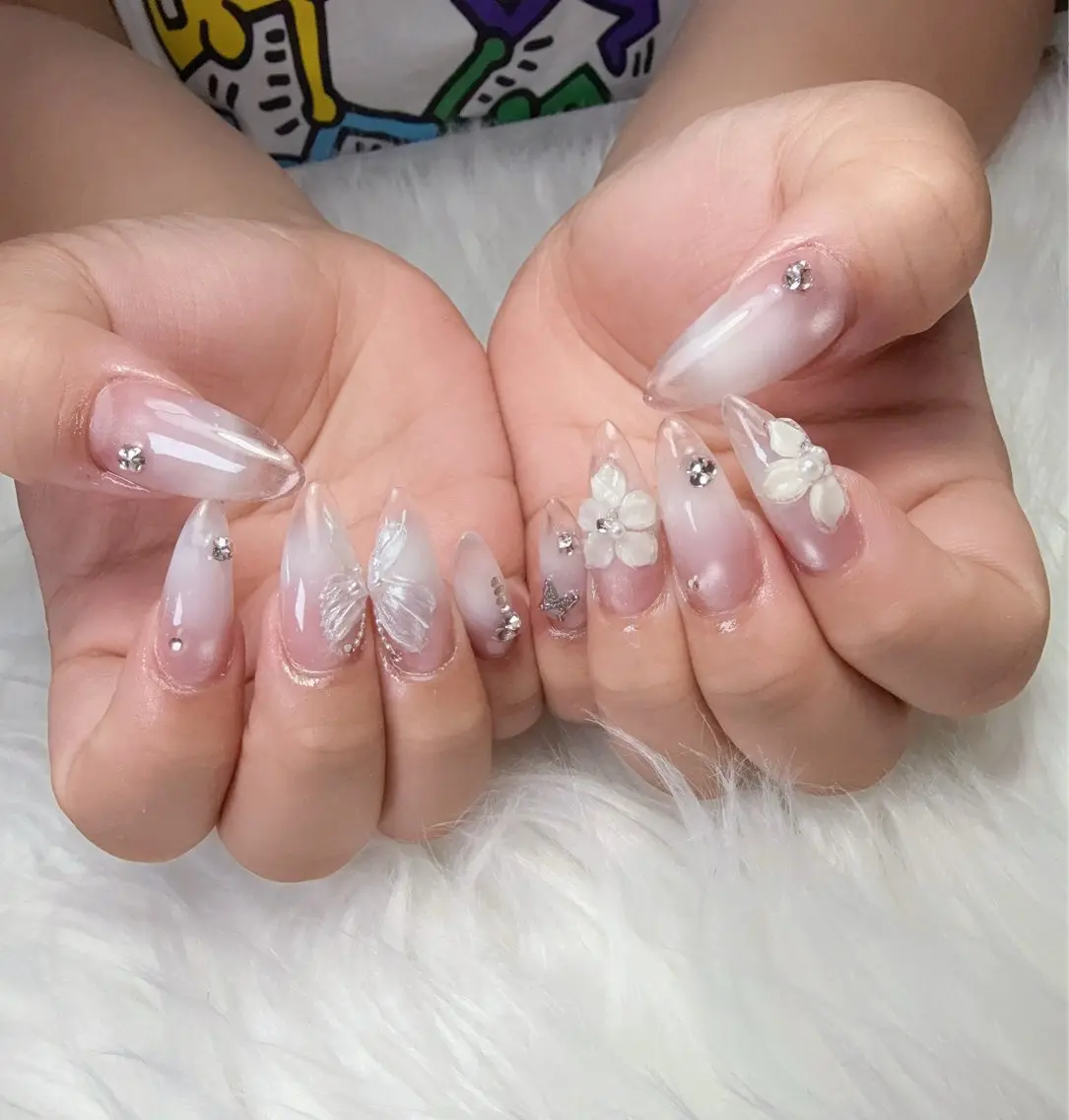 ネイル W·nail salonのネイルデザイン