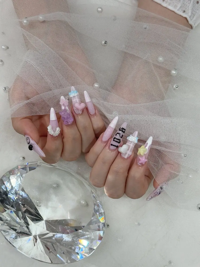 ネイル ハンドネイル ベスティオーラ aineのネイルデザイン