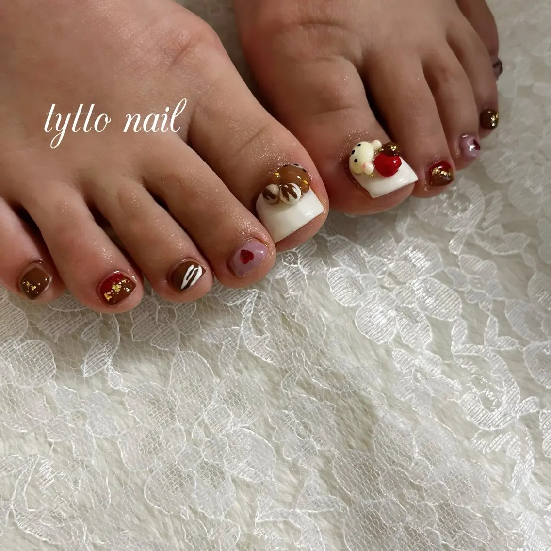 ネイル フットネイル ガーリー ハート オフィスネイル バレンタイン フットネイル tytto nail ❤︎‪‪eri‪‪のネイルデザイン